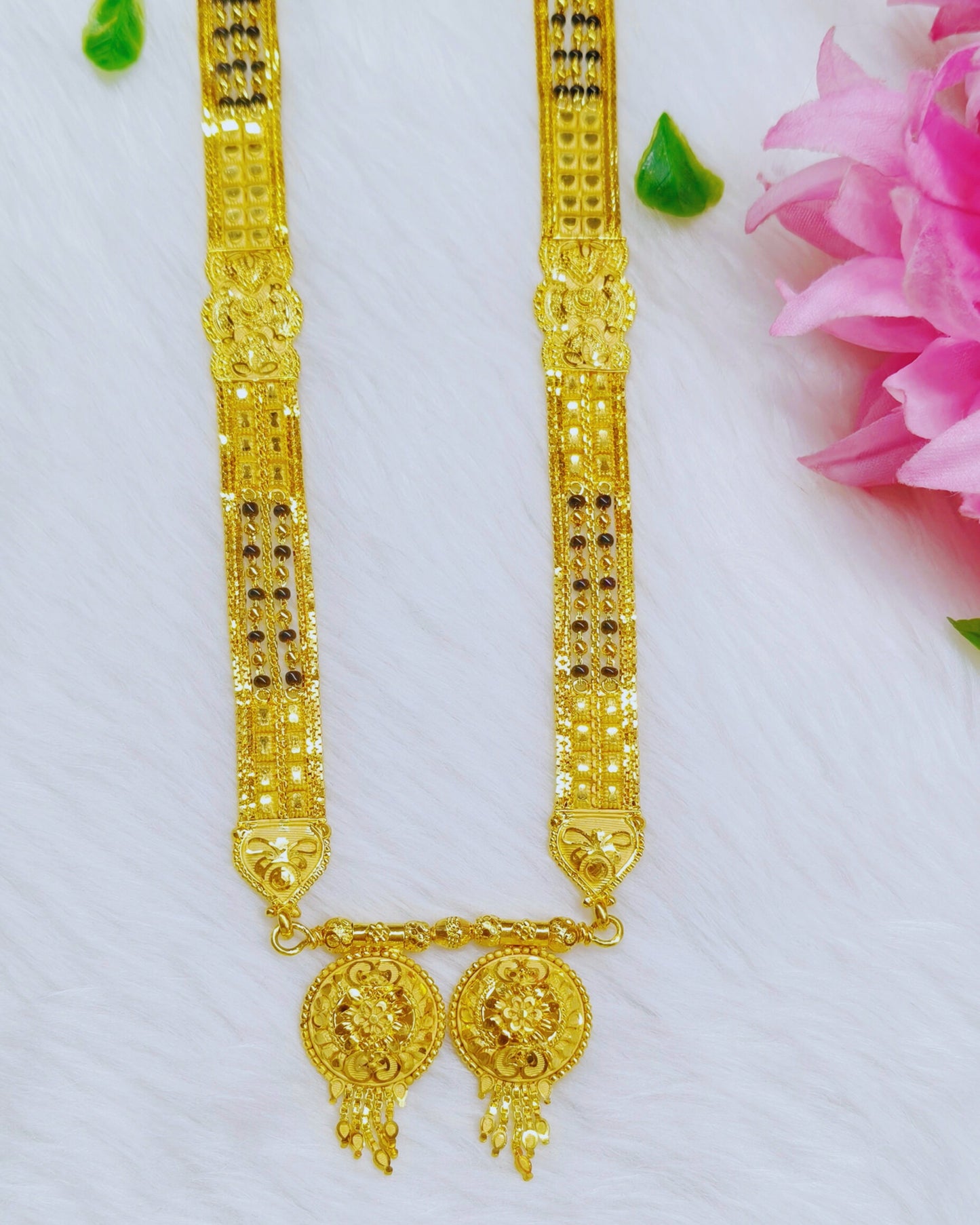 Forming Long Mangalsutra