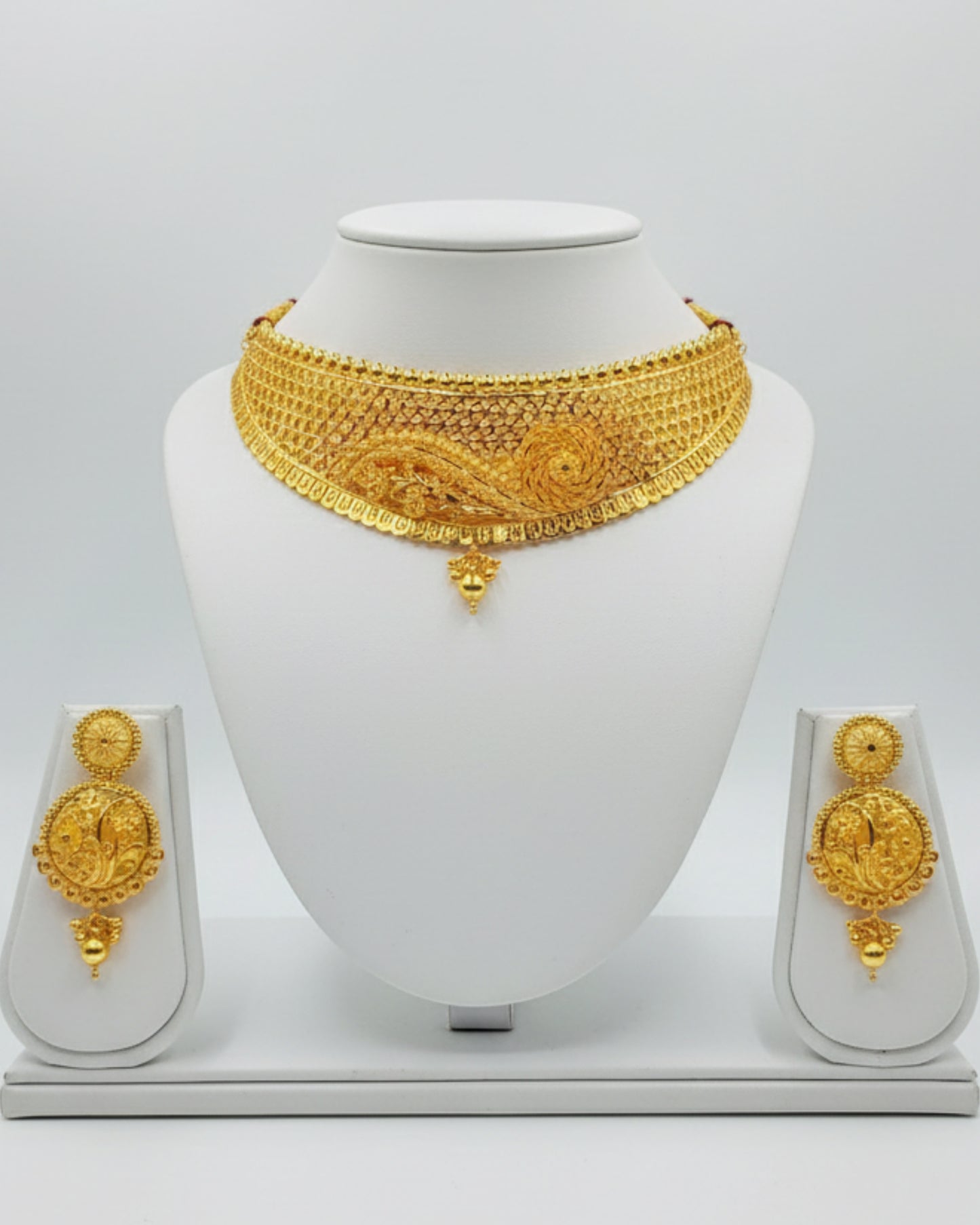 Forming Necklace