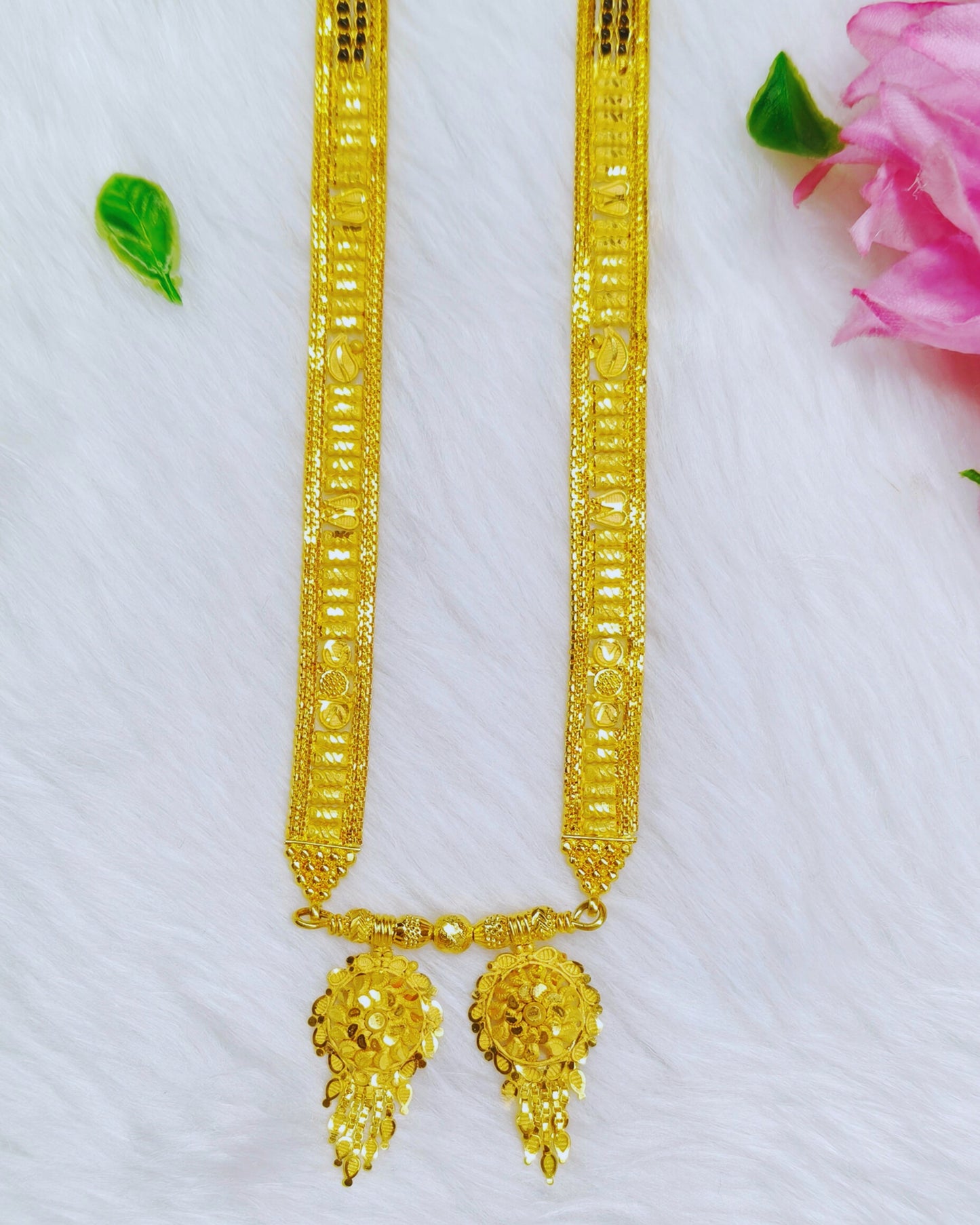 Forming Long Mangalsutra