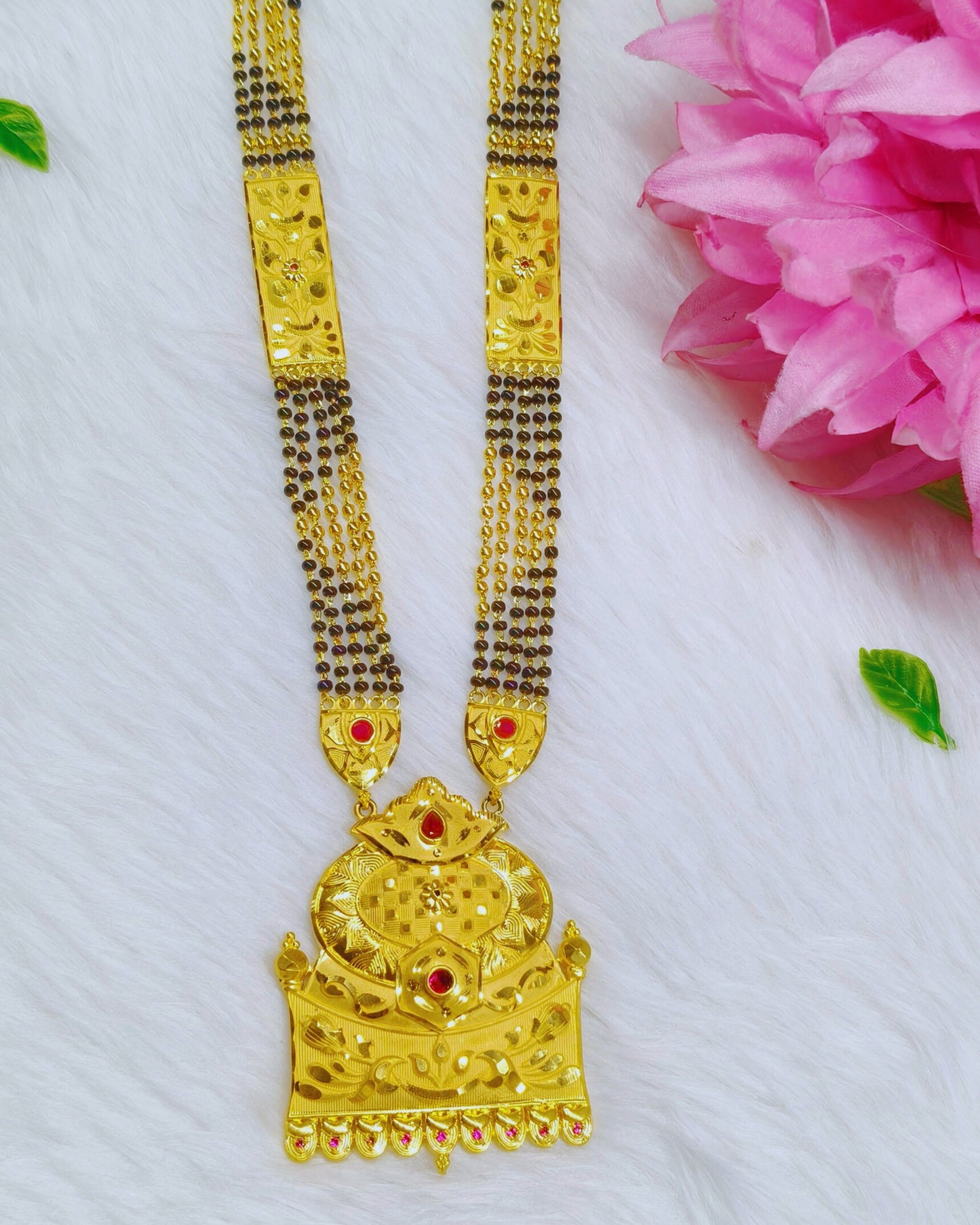 Forming Long Mangalsutra