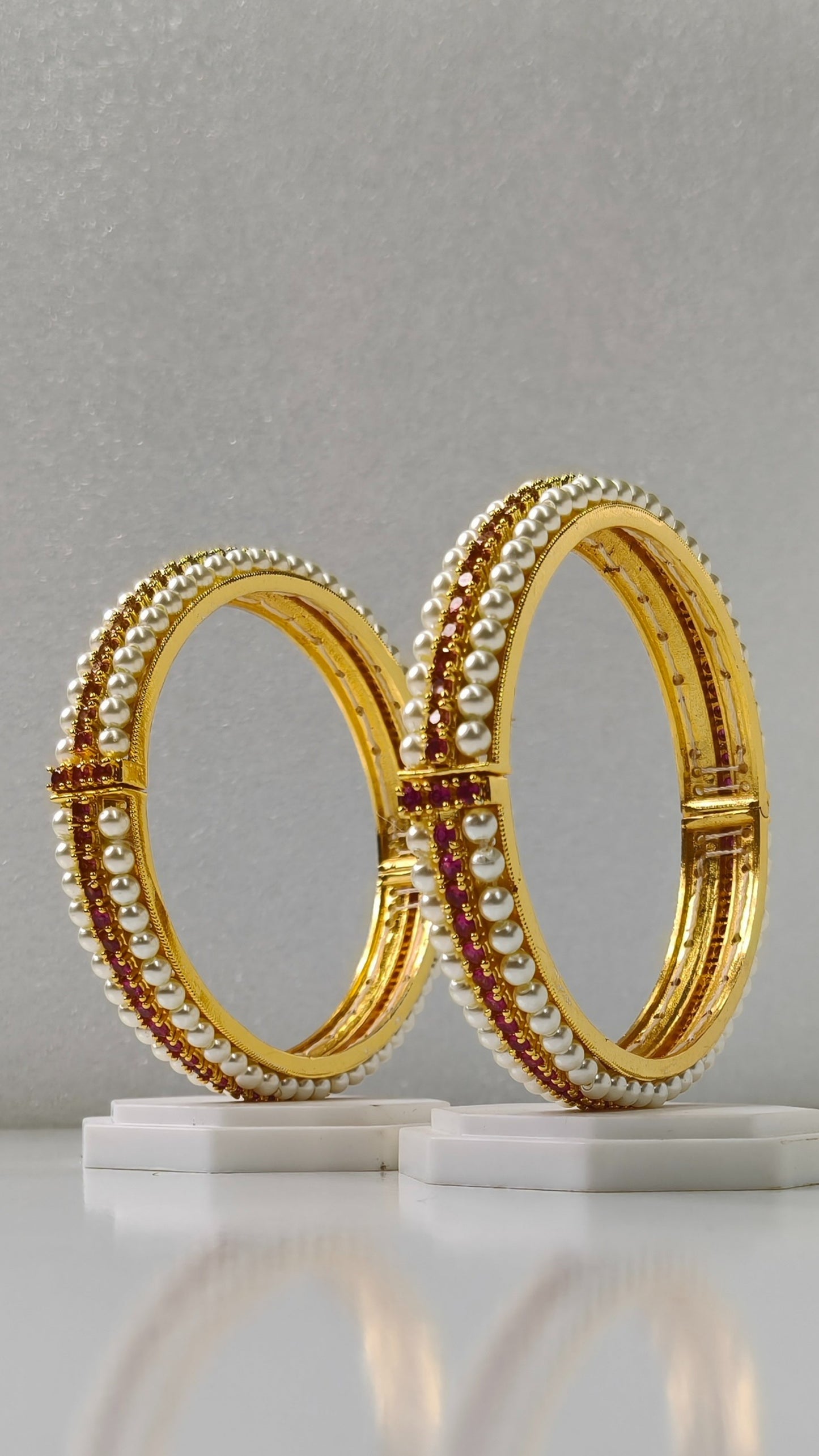 Moti Bangles