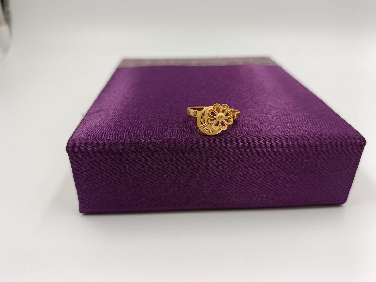 Women's Ring
