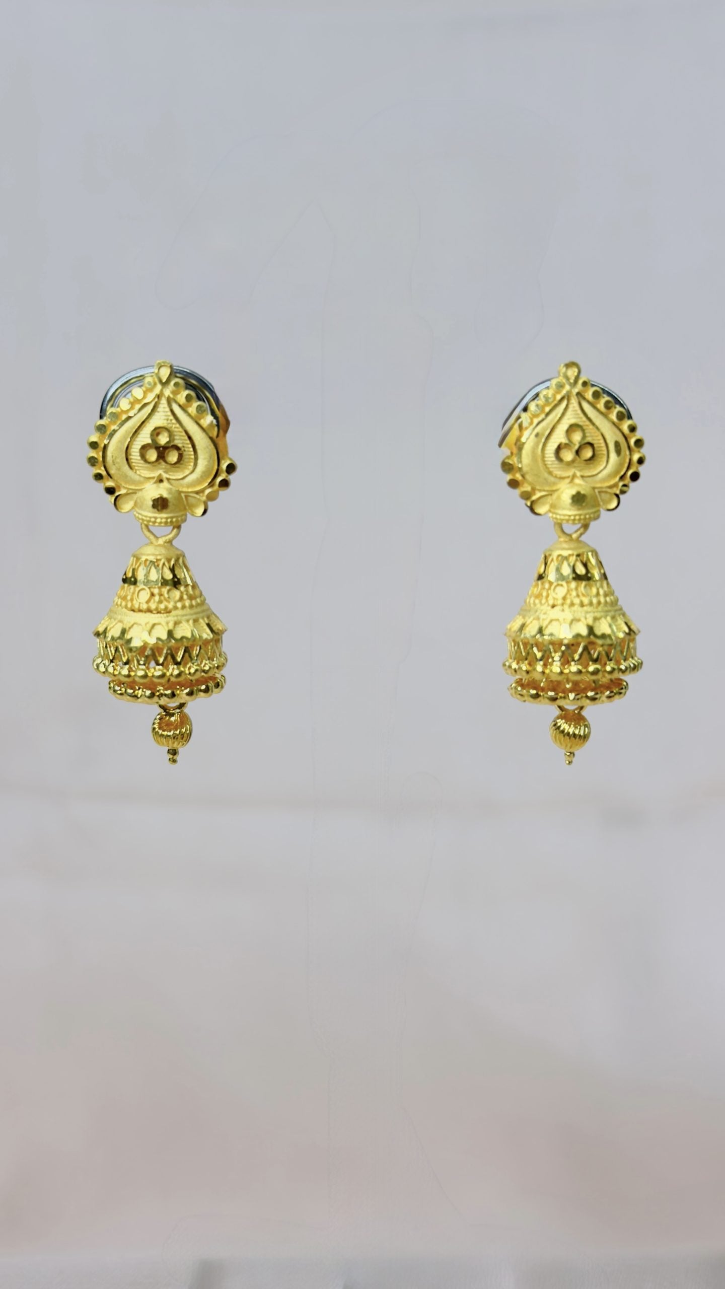 Forming Jhumka