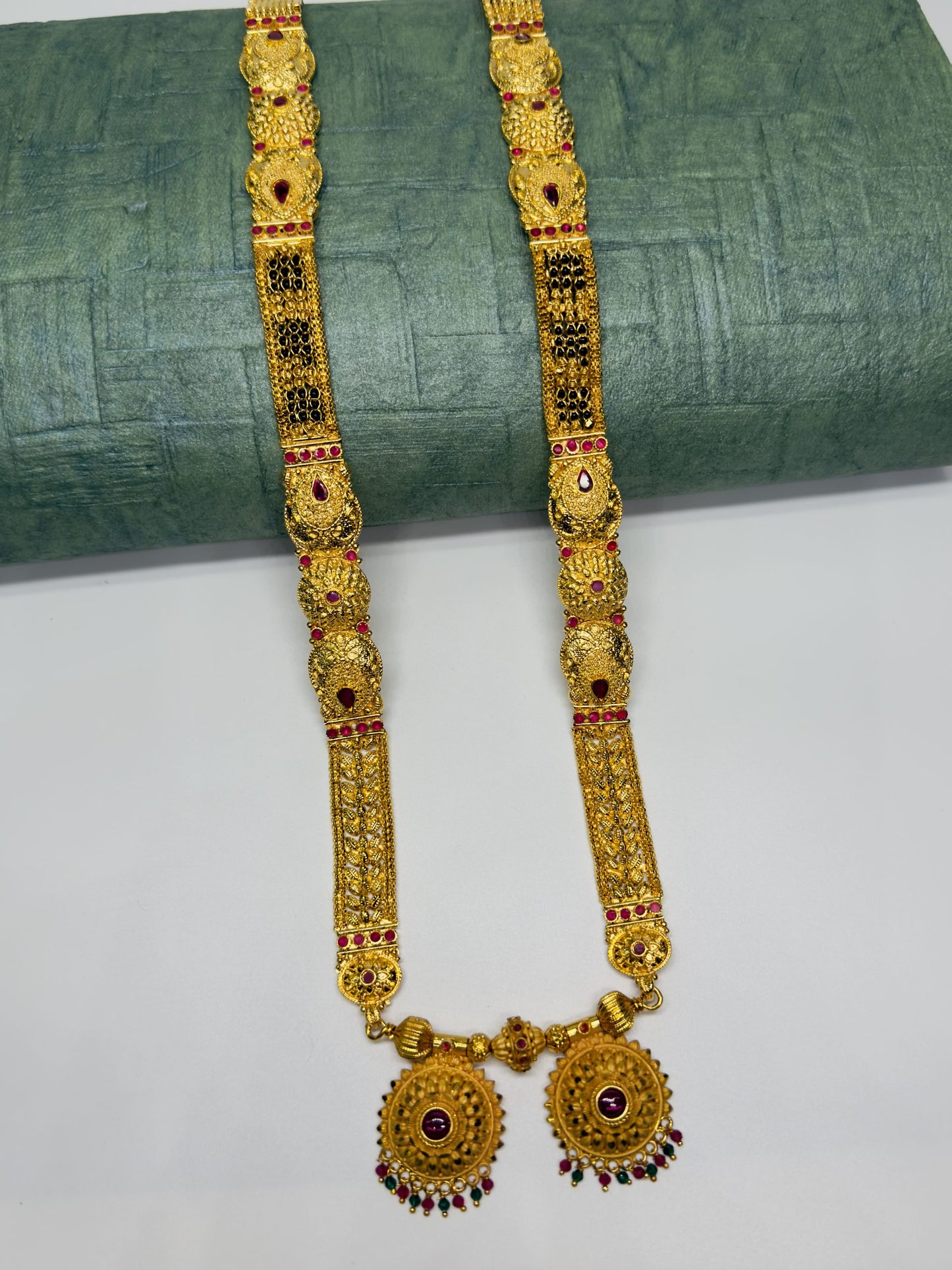 Forming Long Mangalsutra