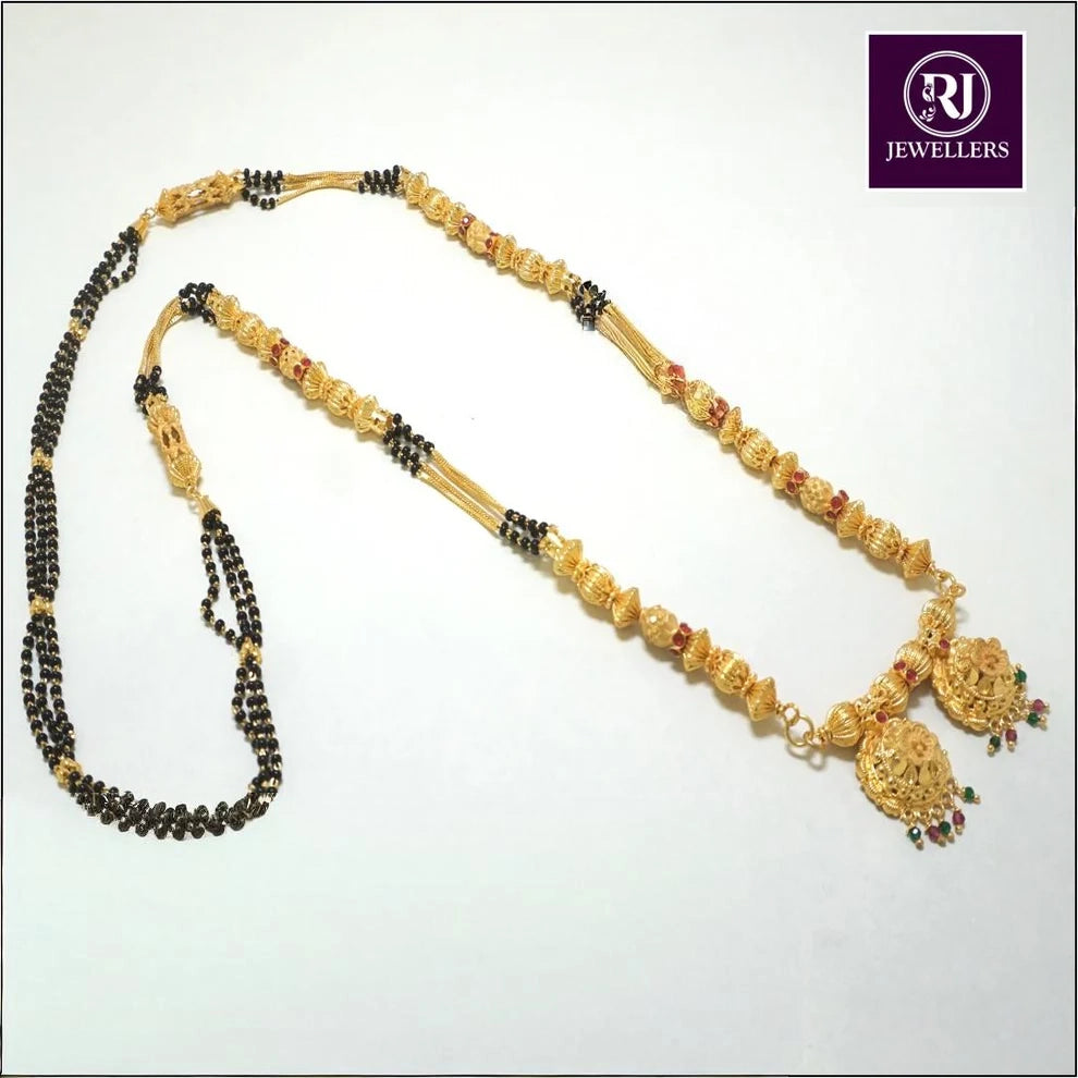 Forming Damru Mangalsutra