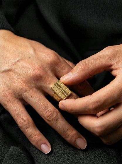 FORMING MENS RING