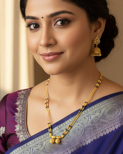 Forming Short Mangalsutra
