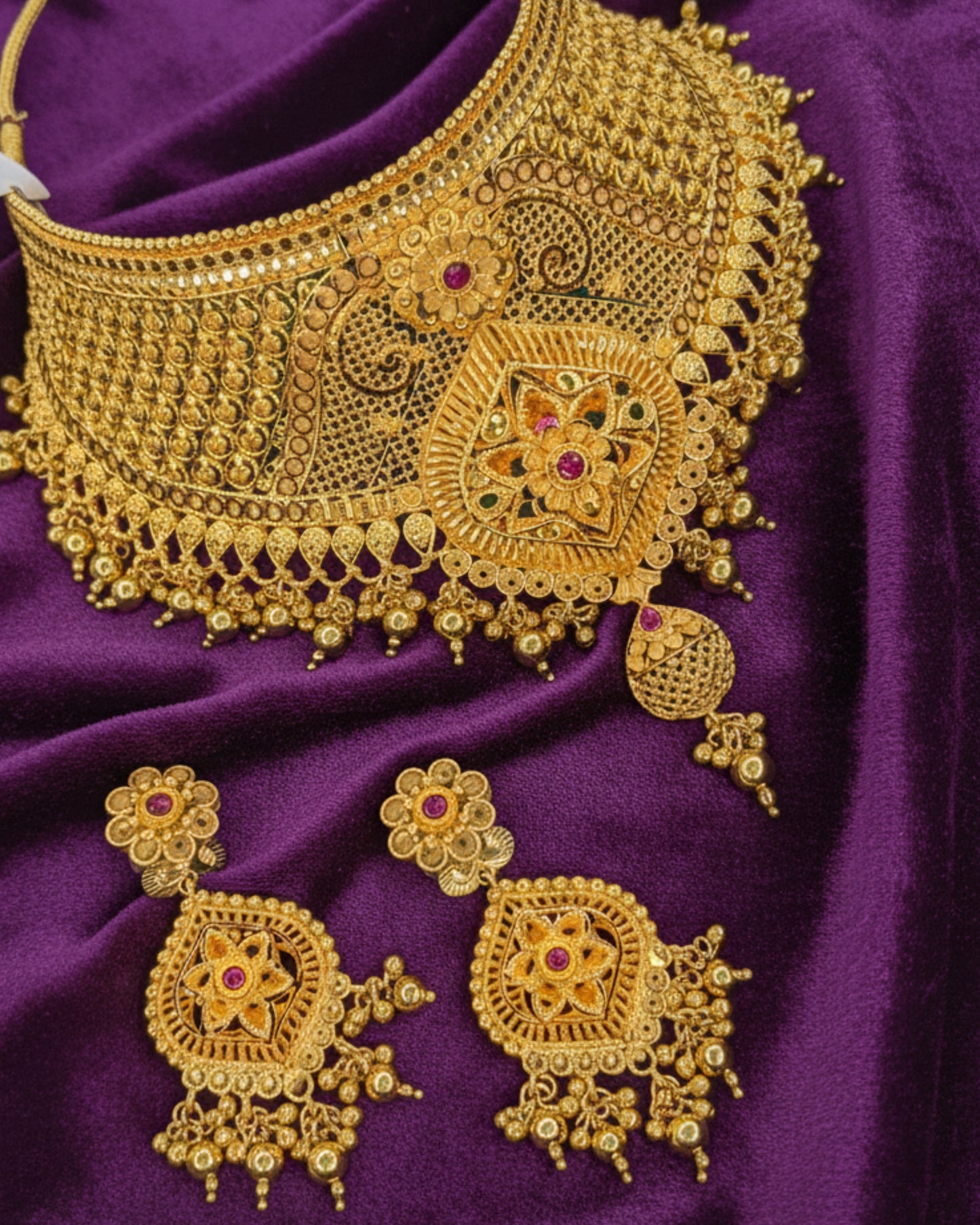 Forming Necklace