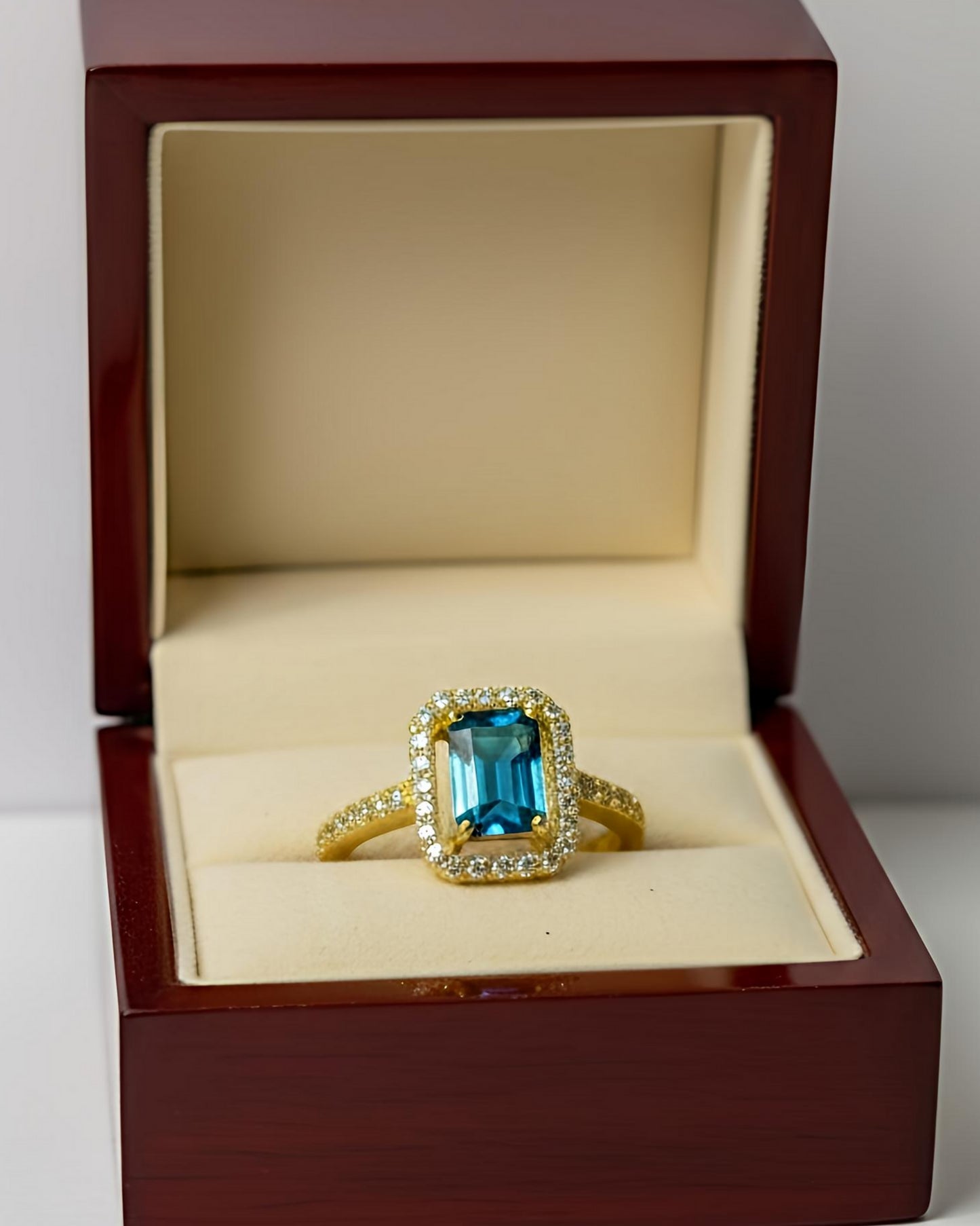 Women's Ring