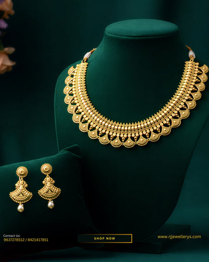 Forming Necklace