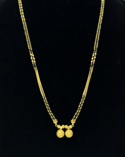 Forming Short Mangalsutra