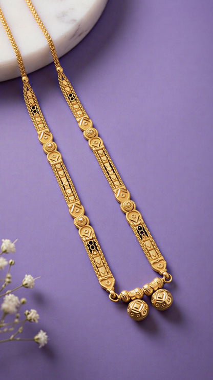Forming Short Mangalsutra