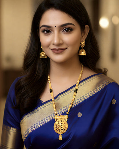 Forming Damru Mangalsutra
