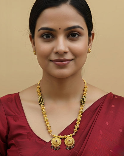 Forming Long Mangalsutra