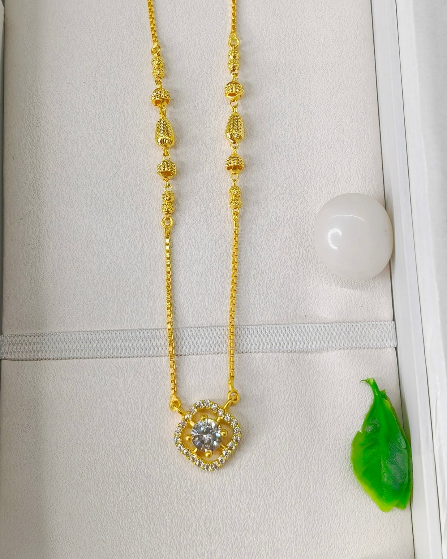 Forming Short Mangalsutra