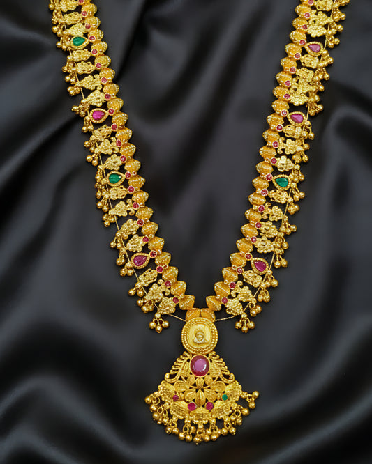 Kolhapuri Saaj