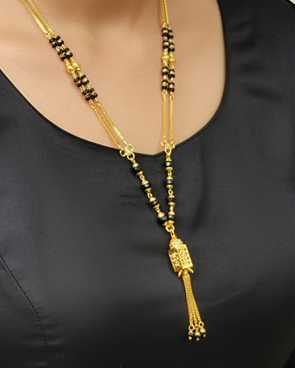 Forming Short Mangalsutra