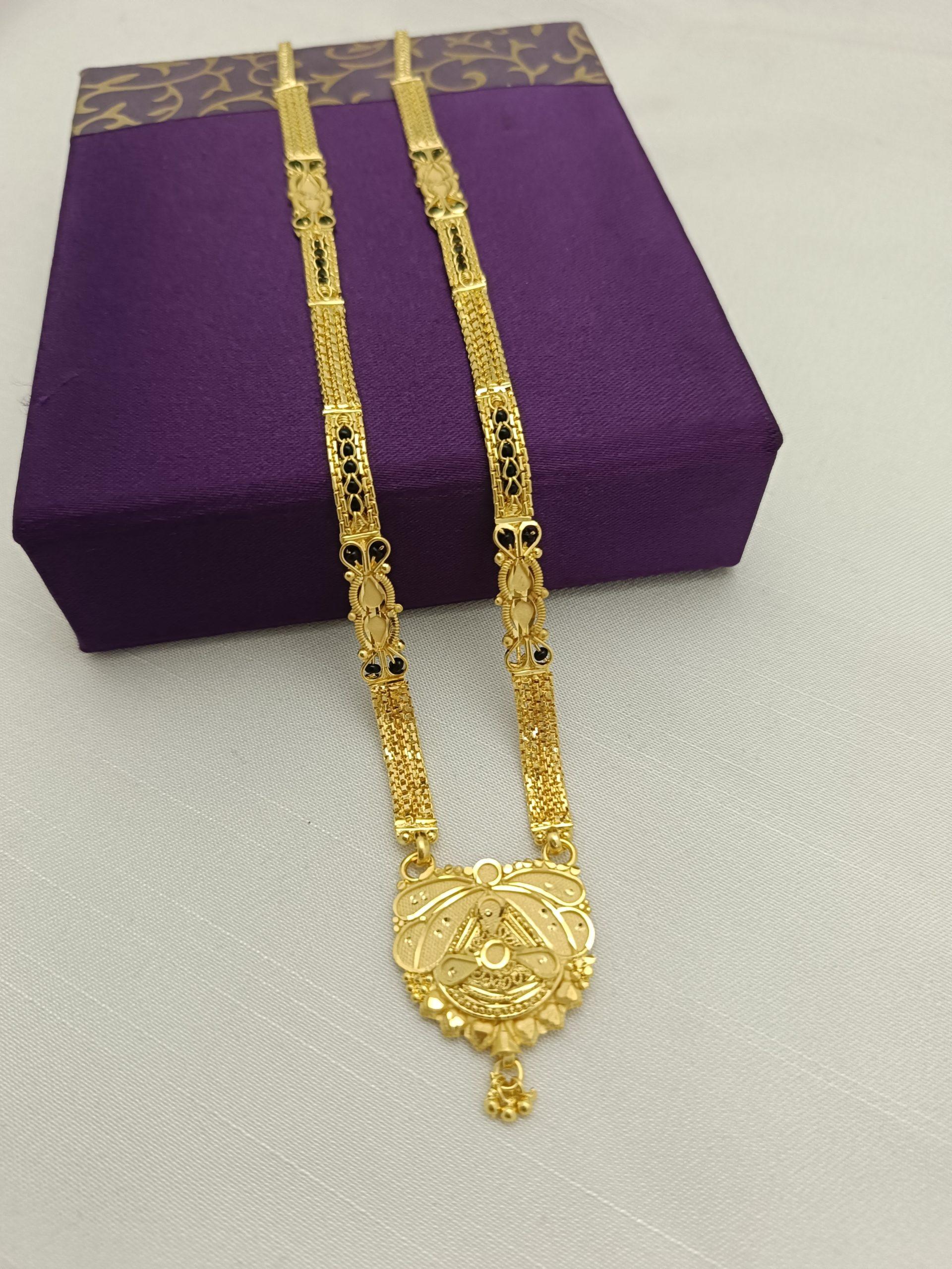 Forming Short Mangalsutra