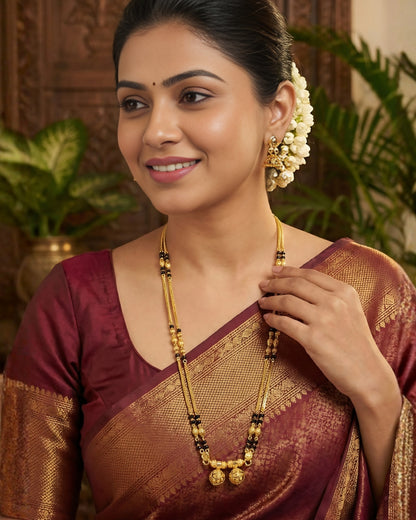 Forming Short Mangalsutra