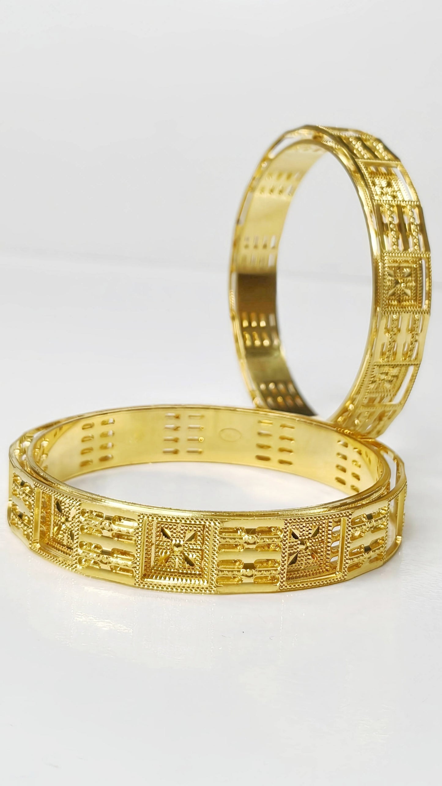 Forming 2 pc’s Bangles