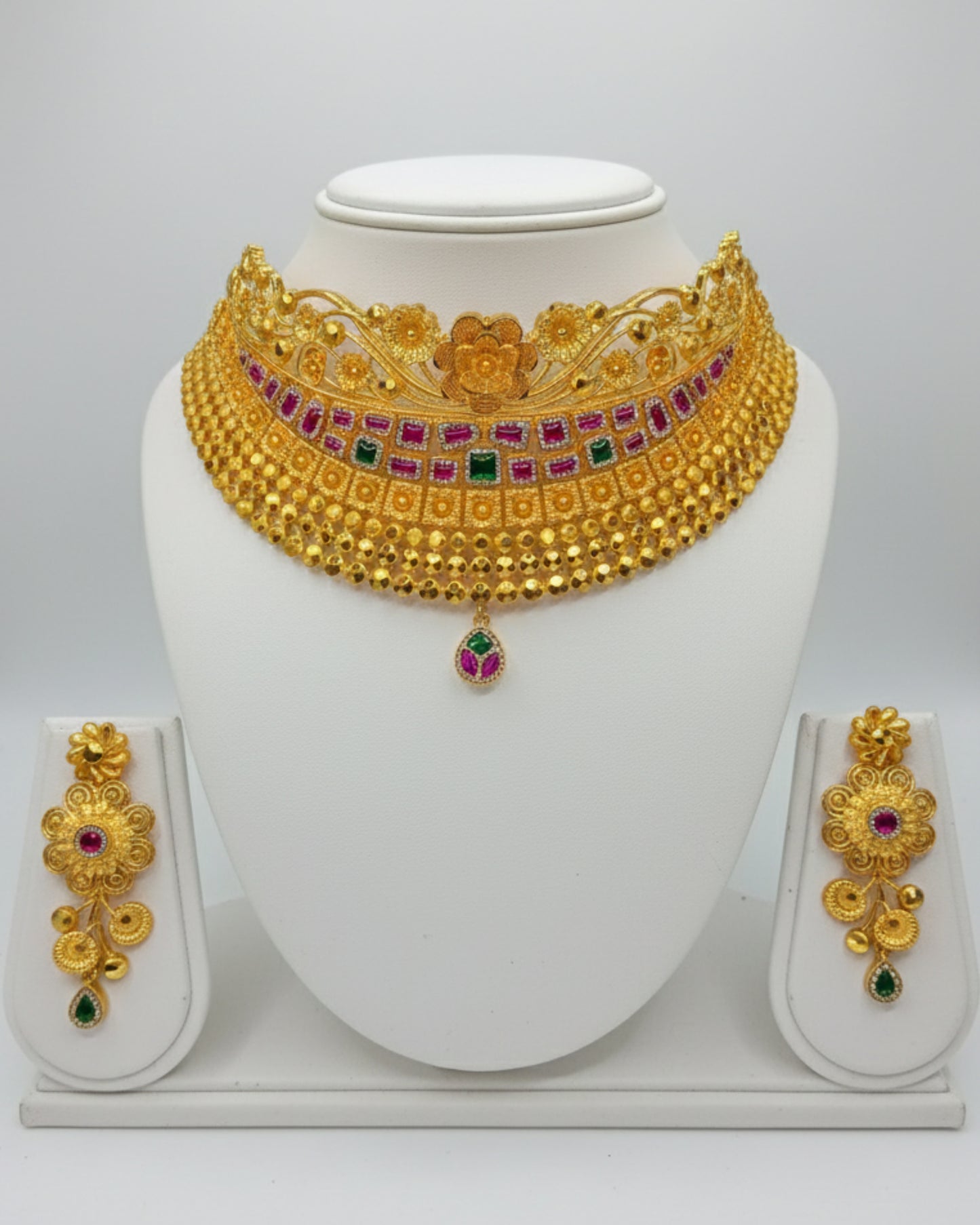 Forming Necklace