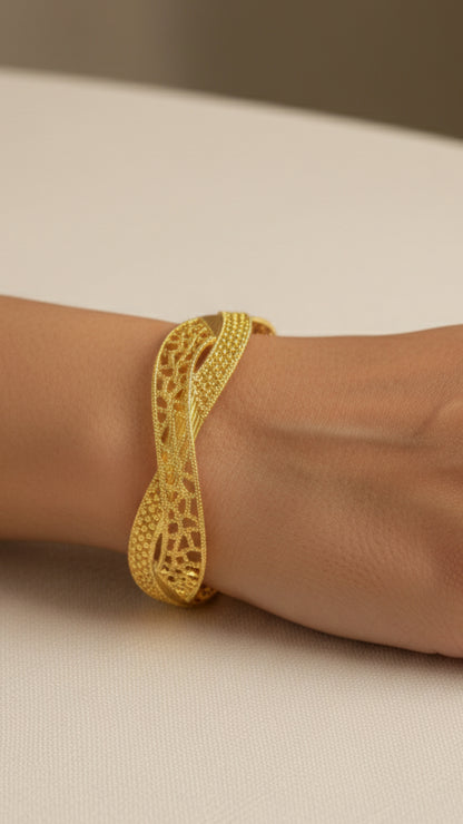 Forming 2 pc’s Bangles