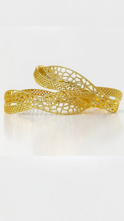 Forming 2 pc’s Bangles