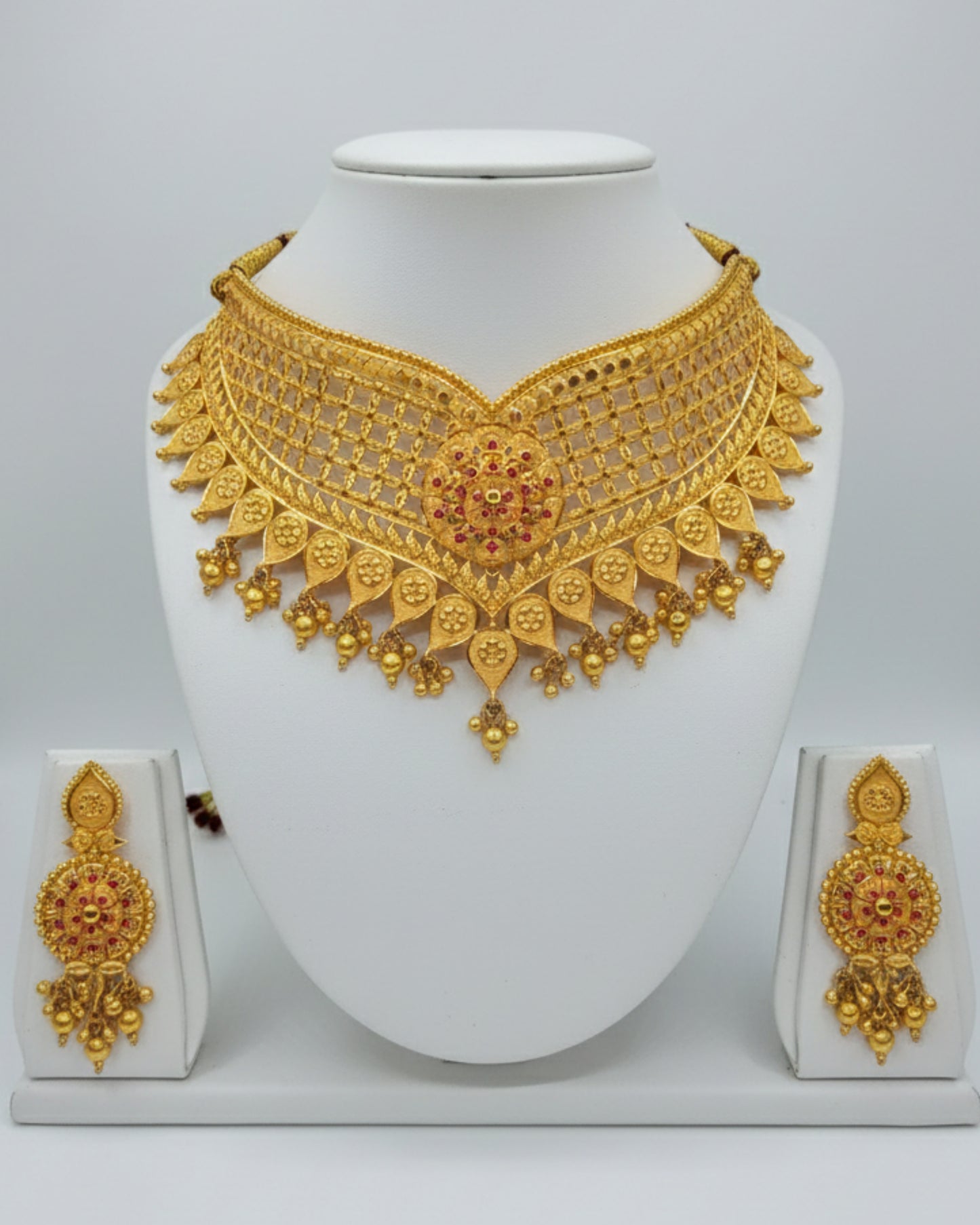 Forming Necklace