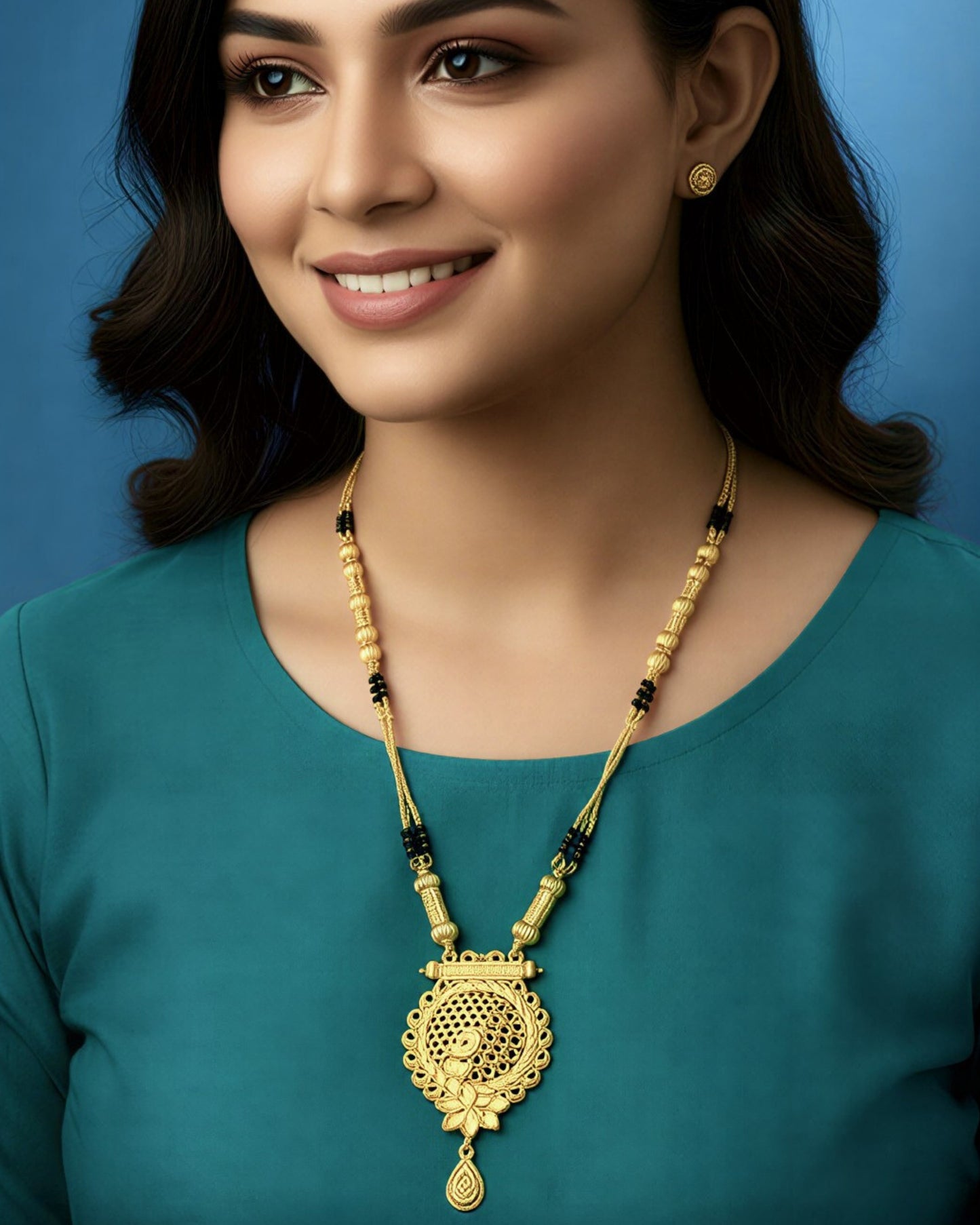 Forming Damru Mangalsutra