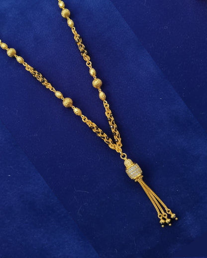 Forming Short Mangalsutra