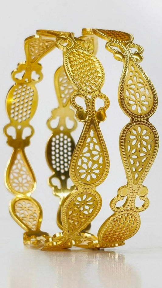 Forming 2 pc’s Bangles