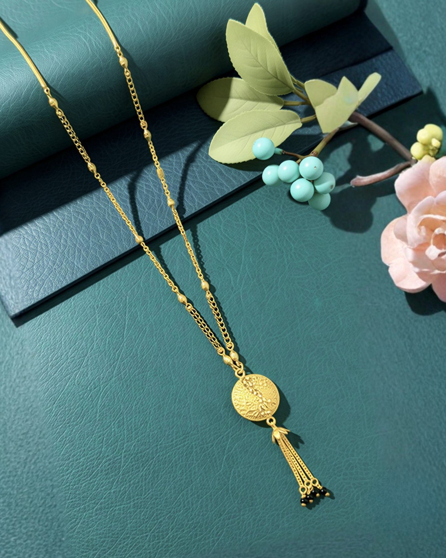 Forming Short Mangalsutra