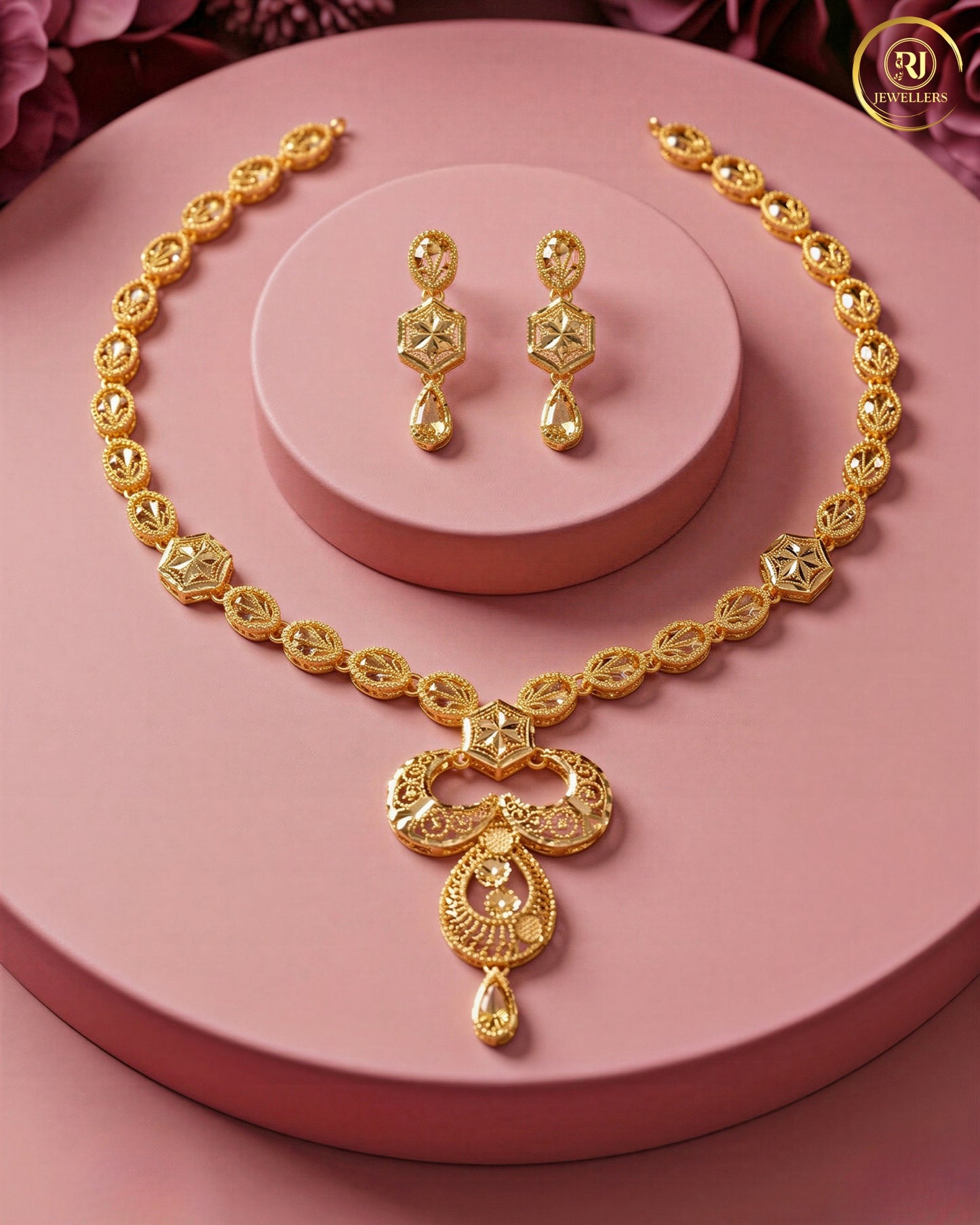 Forming Necklace