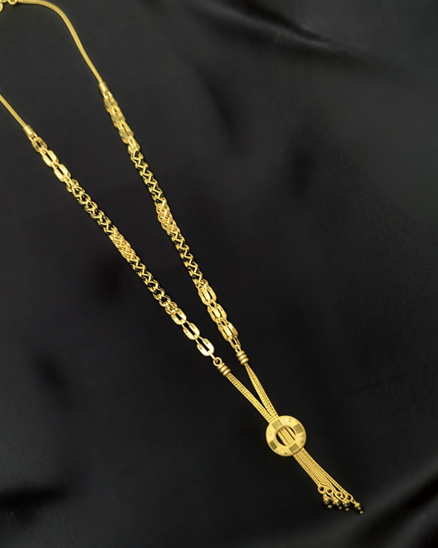 Forming Short Mangalsutra