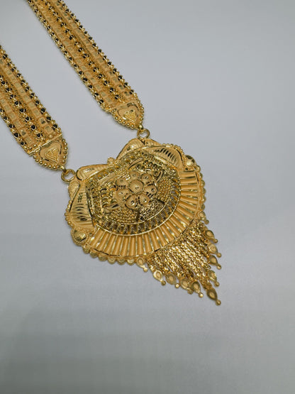 Forming Long Mangalsutra