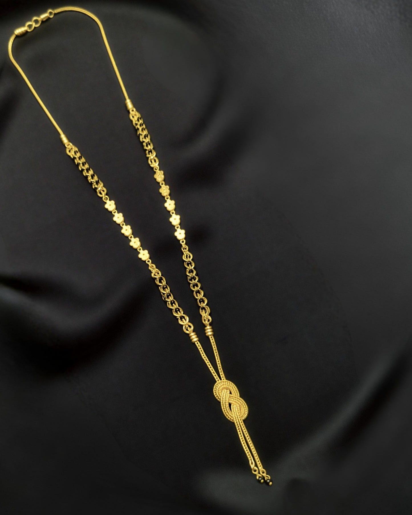 Forming Short Mangalsutra