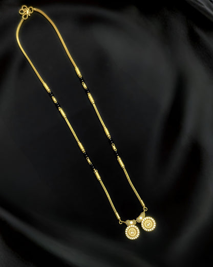 Forming Short Mangalsutra