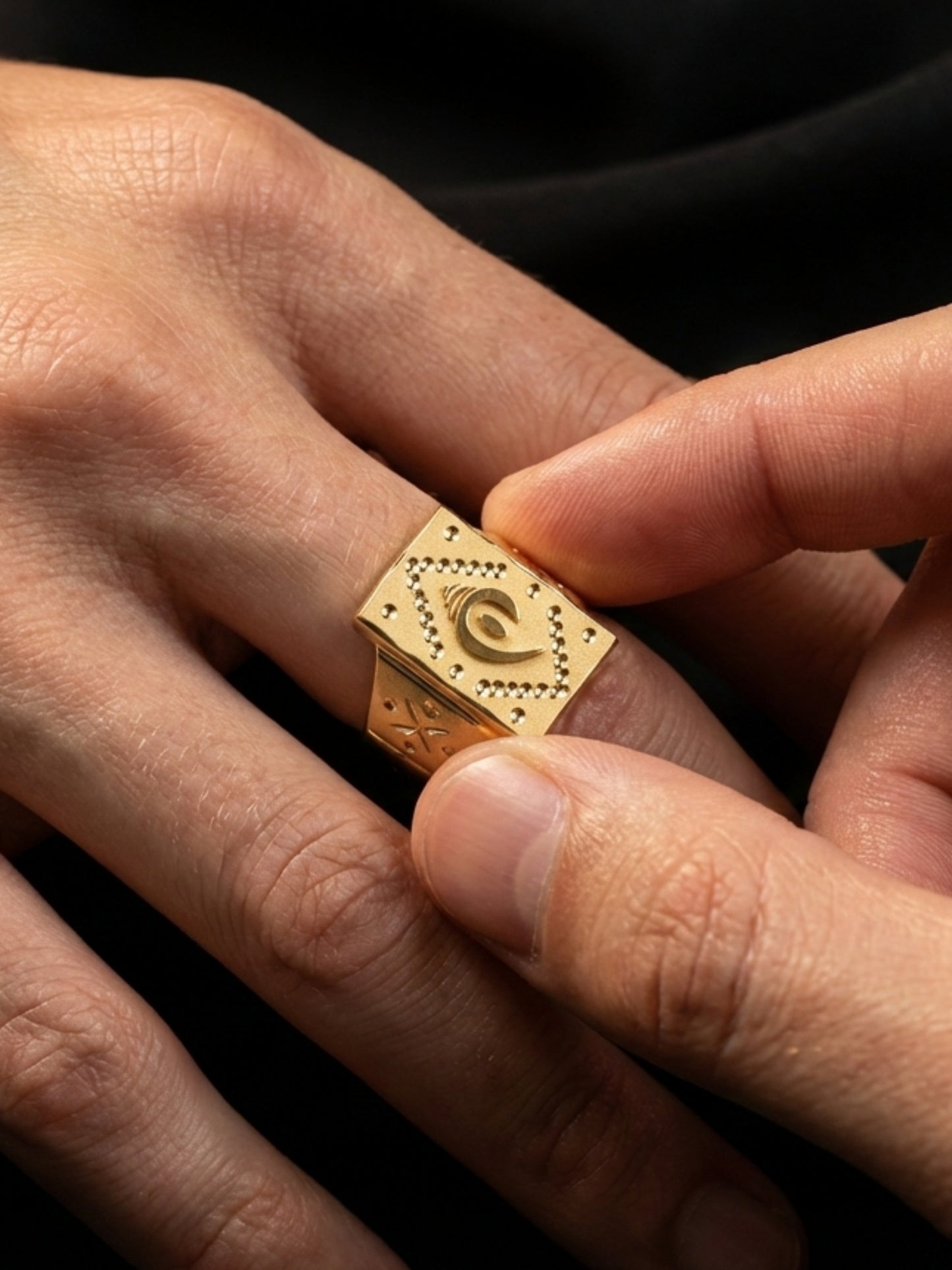 FORMING MENS RING