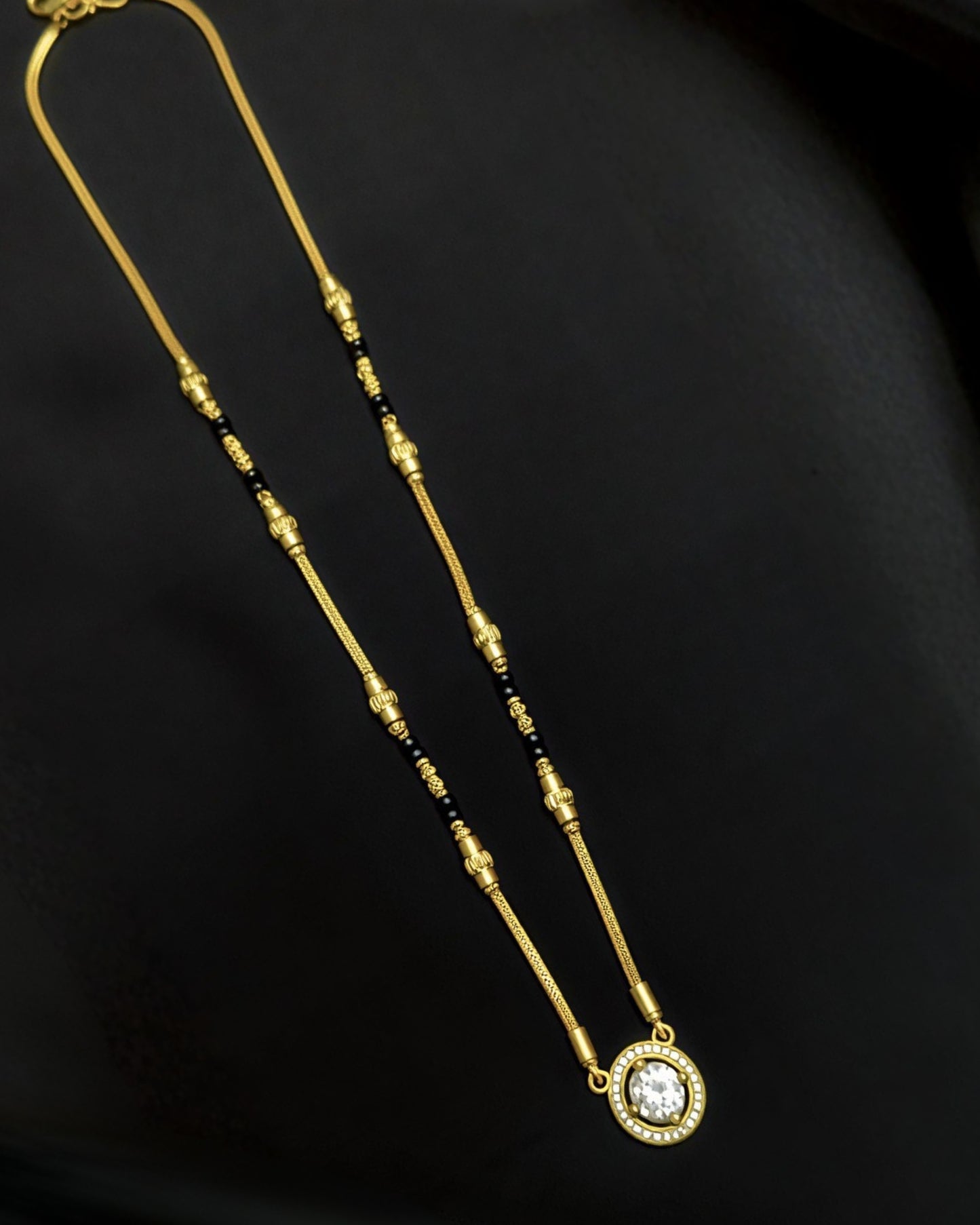 Forming Short Mangalsutra