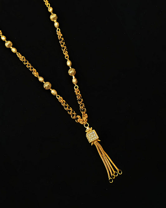 Forming Short Mangalsutra
