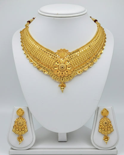 Forming Necklace