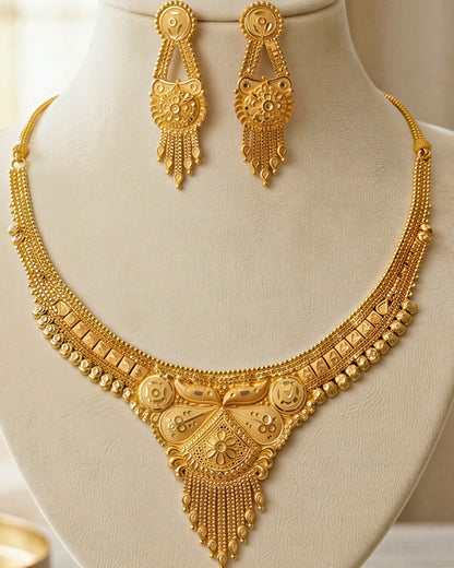 Forming Necklace