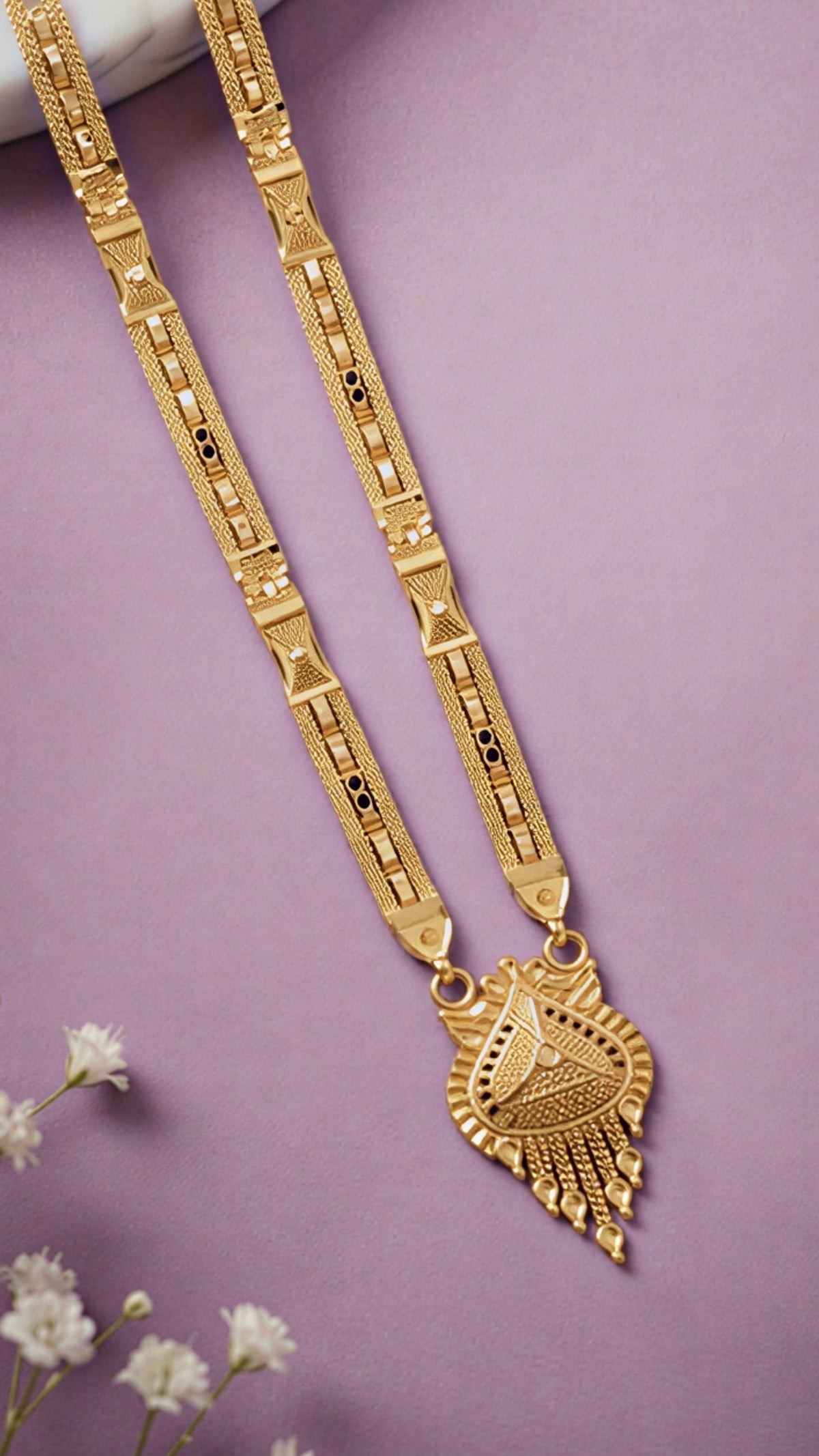 Forming Short Mangalsutra
