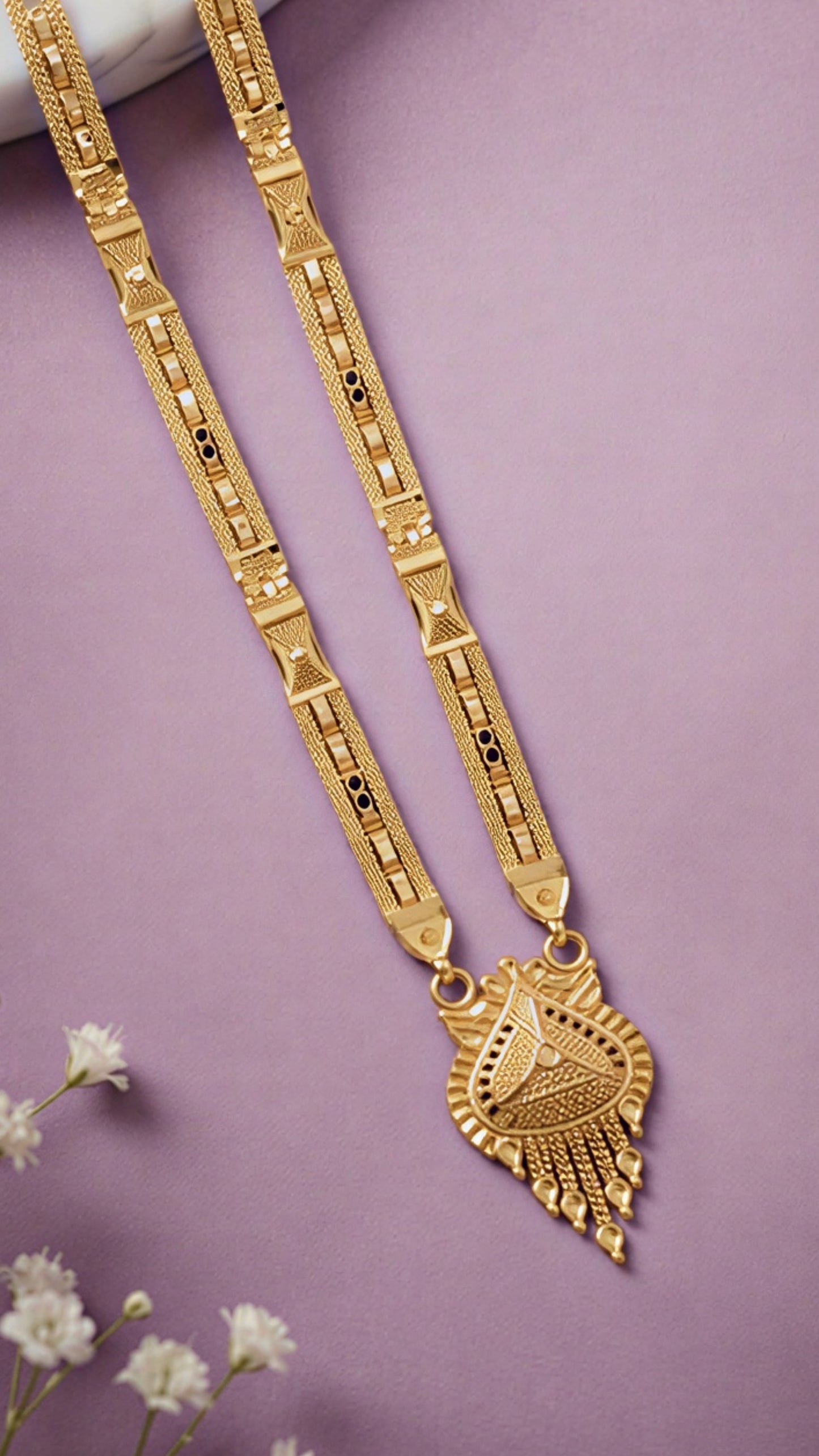 Forming Short Mangalsutra