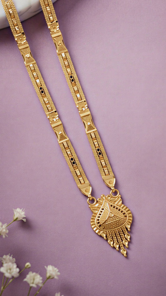 Forming Short Mangalsutra