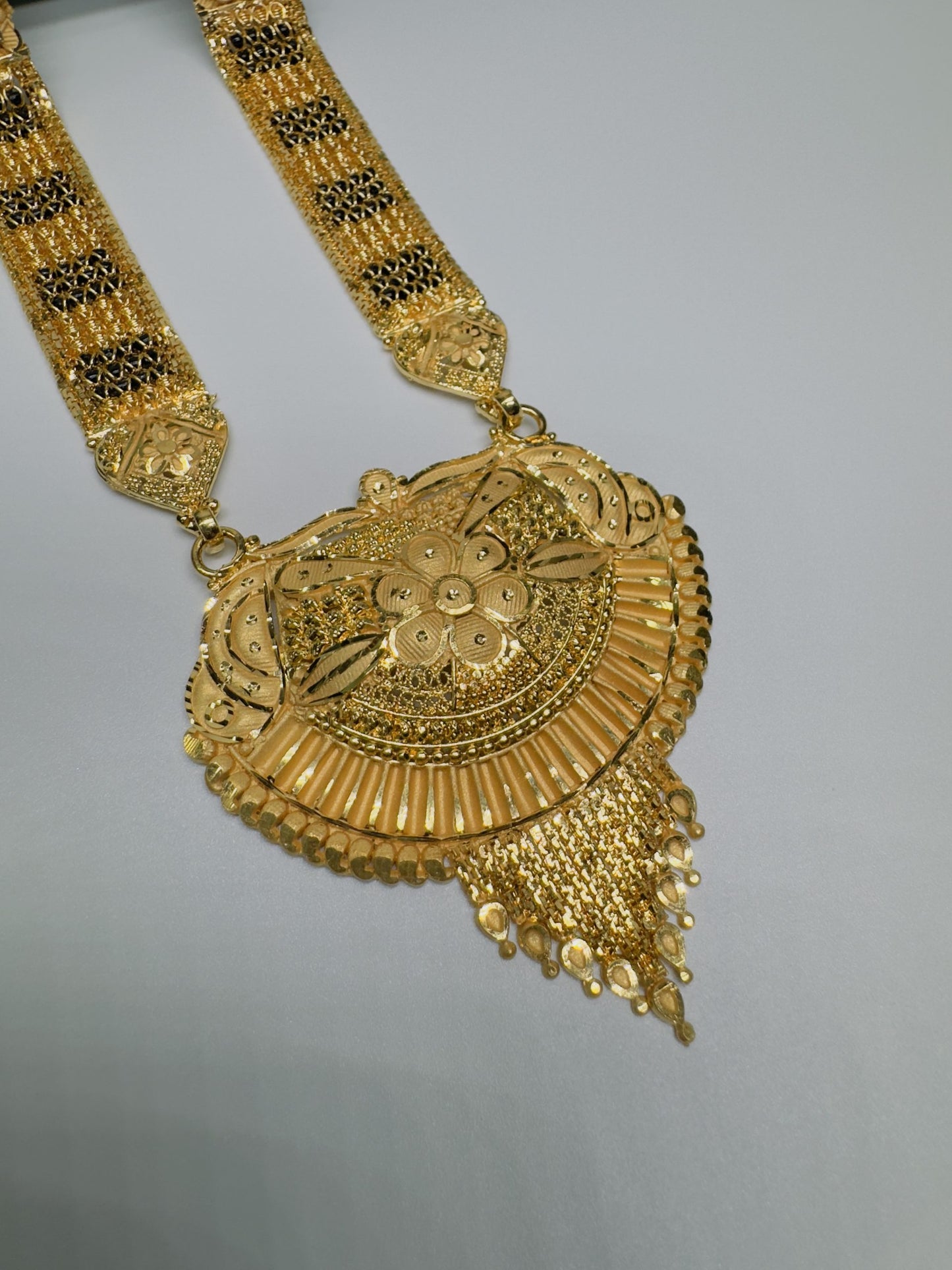 Forming Long Mangalsutra