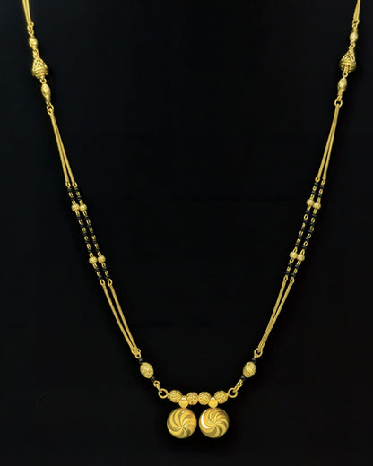 Forming Short Mangalsutra
