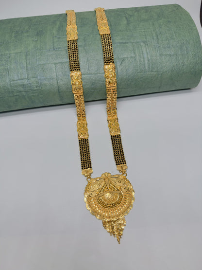 Forming Long Mangalsutra