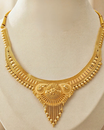 Forming Necklace