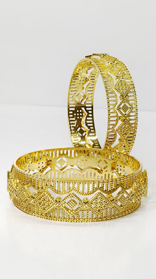 Forming 2 pc’s Bangles